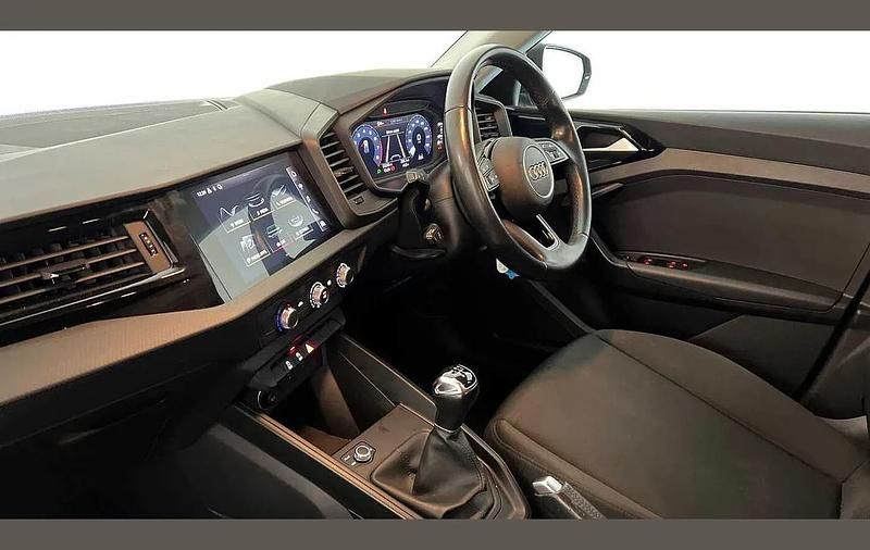 Used Audi A1 Design 94 HP (69 kW) 2021 Grey SUV