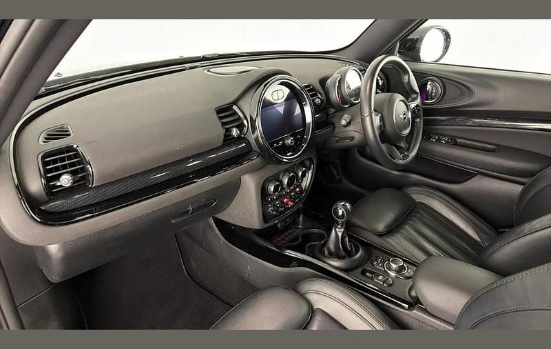 Used Mini Cooper Clubman Exclusive 178 HP (130 kW) 2022 Enigmatic black Estate