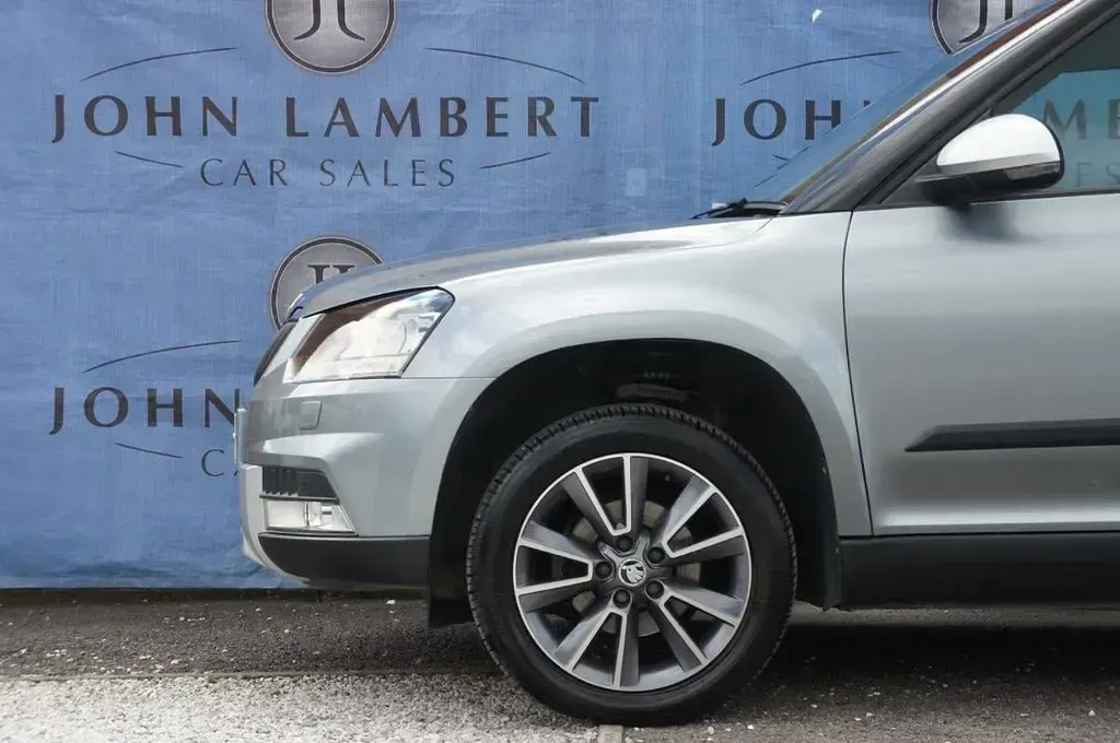 Used Skoda Yeti SE Drive 110 HP (80 kW) 2017 Grey SUV