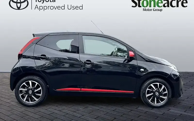 Used Toyota Aygo Trend 72 HP (52 kW) 2019 Black Hatchback