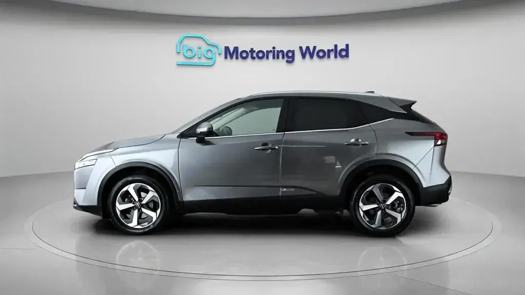 Used Nissan Qashqai N-Connecta 140 HP (102 kW) 2023 Grey SUV
