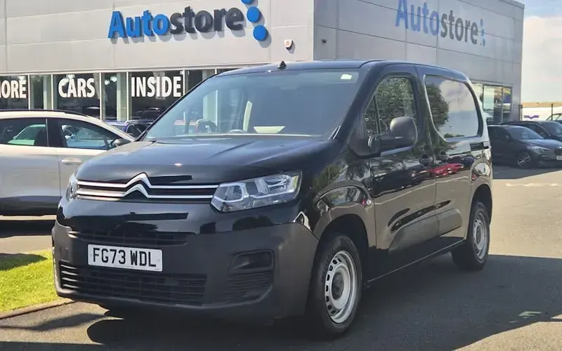 Used Citroën Berlingo 102 HP (75 kW) 2023 MPV