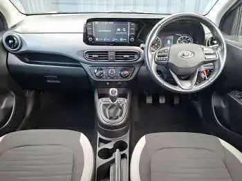 Used Hyundai i10 SE 67 HP (49 kW) 2022 Blue Hatchback