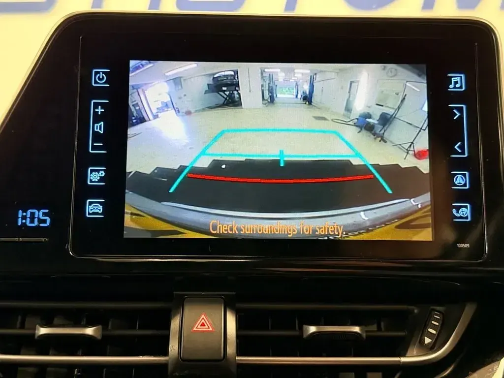 Used Toyota C-HR 122 HP (89 kW) 2018 Silver SUV