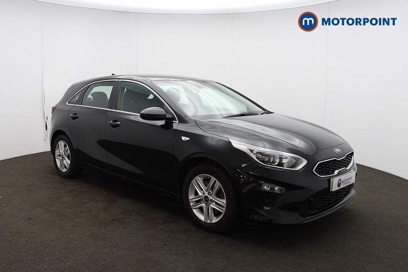 Black Used 2019 Kia Ceed Hatchback | £11,049 (Fair price) - Image 1/4