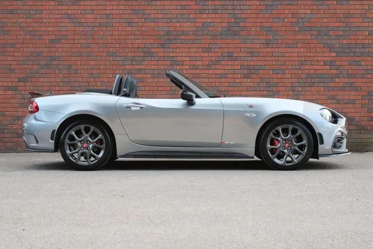 Used Abarth 124 Spider 170 HP (125 kW) 2018 Grey Cabriolet