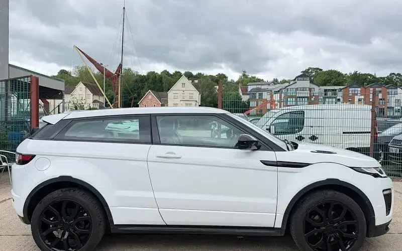 Used Land Rover Range Rover evoque HSE Dynamic 179 HP (131 kW) 2017 Coupe