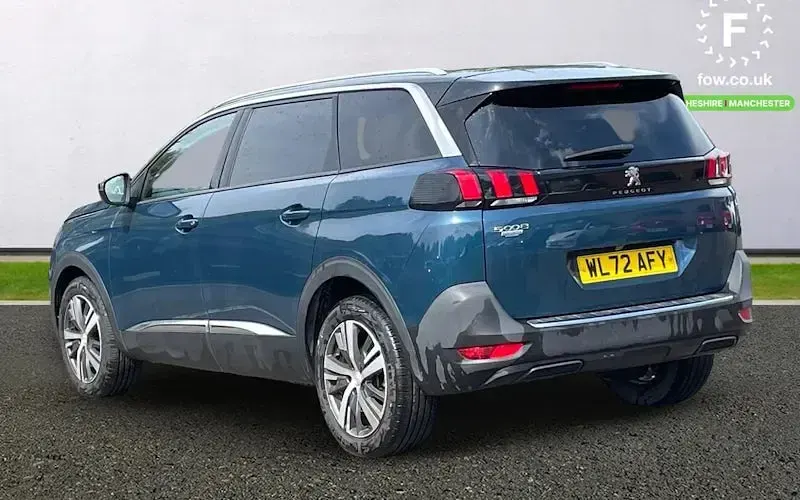 Used Peugeot 5008 Allure+ 131 HP (96 kW) 2022 Blue SUV