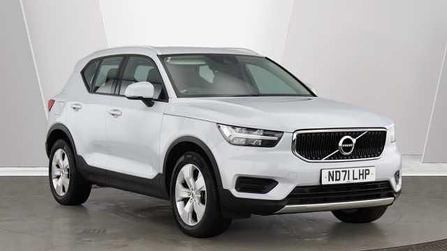 Used 2022 Volvo XC40 Momentum SUV | £17,495 (Fair price) - Image 1/4