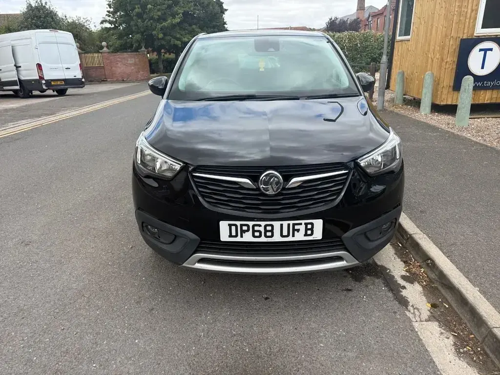 Used Vauxhall Crossland X S 130 HP (95 kW) 2019 Black SUV