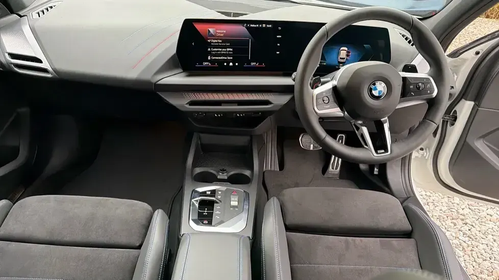 Used BMW 120 M Sport 168 HP (123 kW) 2026 White Hatchback