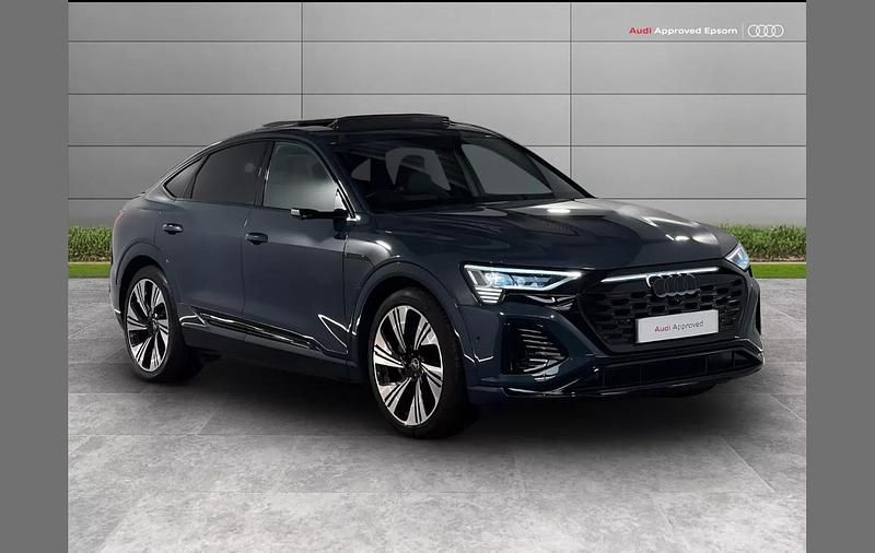 Blue Used 2023 Audi Q8 e-tron Advanced SUV | £52,999 - Image 1/4