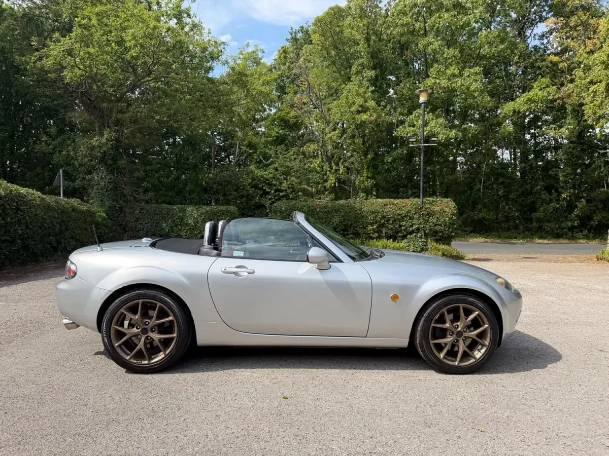 Used Mazda MX5 126 HP (92 kW) 2006 Silver Cabriolet