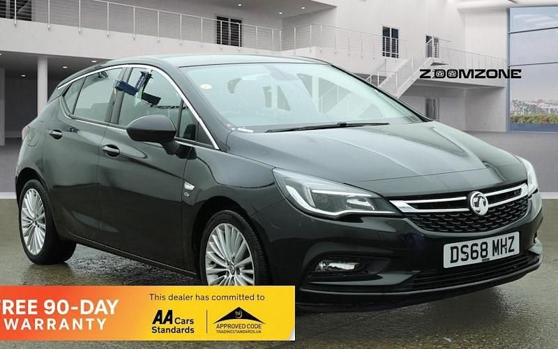 Used Vauxhall Astra Elite 200 HP (147 kW) 2019 Hatchback