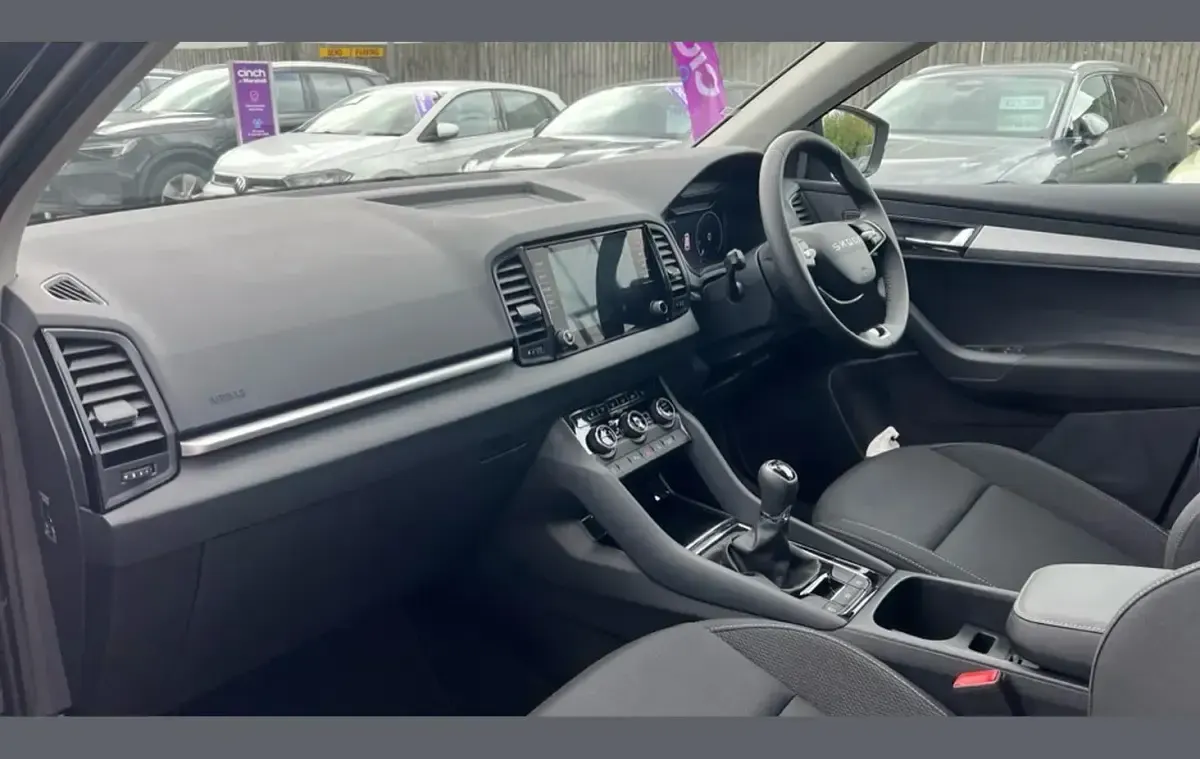 Nowe Skoda Karoq SE 150 KM (110 kW) 2025 Czarny SUV