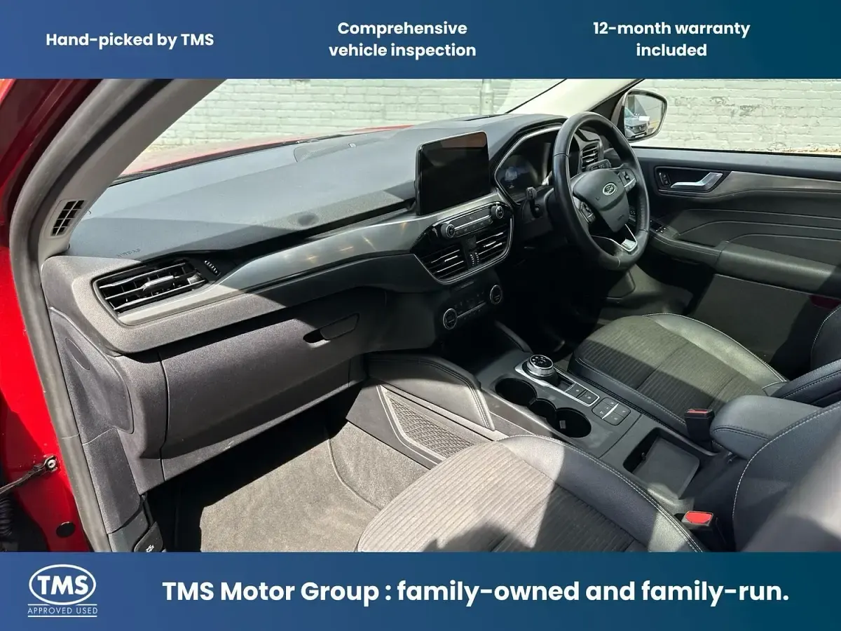Used Ford Kuga Titanium 120 HP (88 kW) 2022 Red SUV