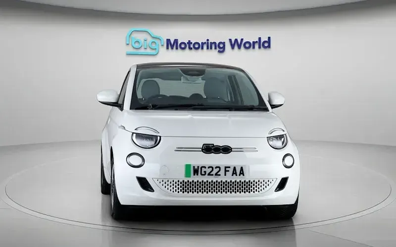 Used Fiat 500e Icon 86 kW (118 HP) 2022 White Hatchback