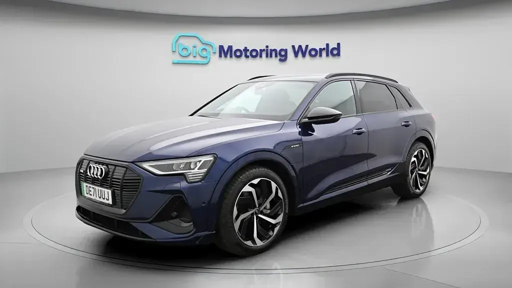 Usado Audi e-tron Black Edition 11 kW (15 CV) 2022 SUV