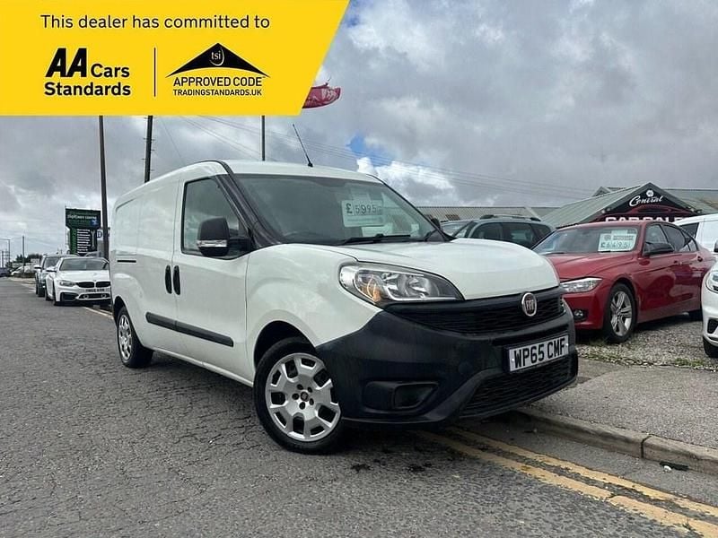 White Used 2015 Fiat Doblò MPV | £5,495 (Fair price) - Image 1/4