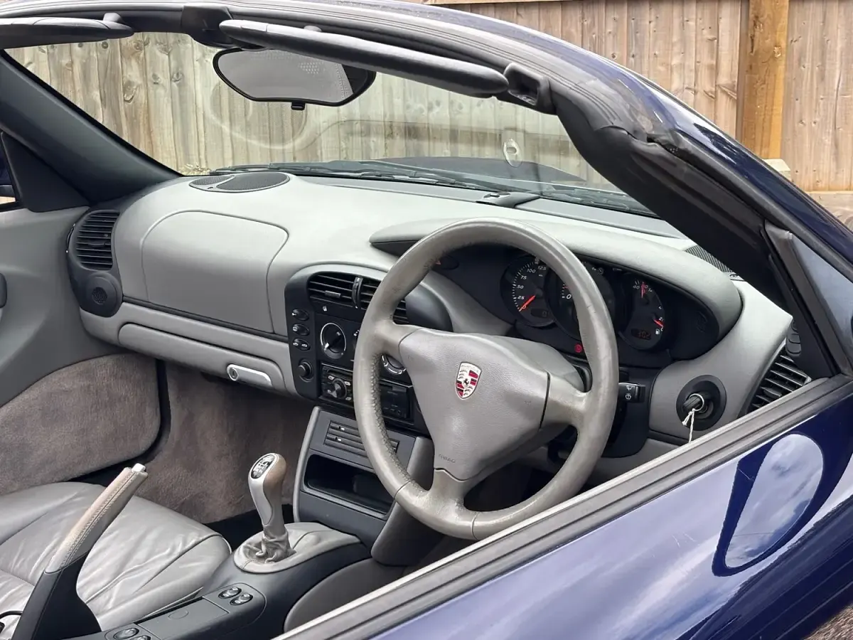 Used Porsche 986 Boxster 225 HP (165 kW) 2002 Blue Cabriolet