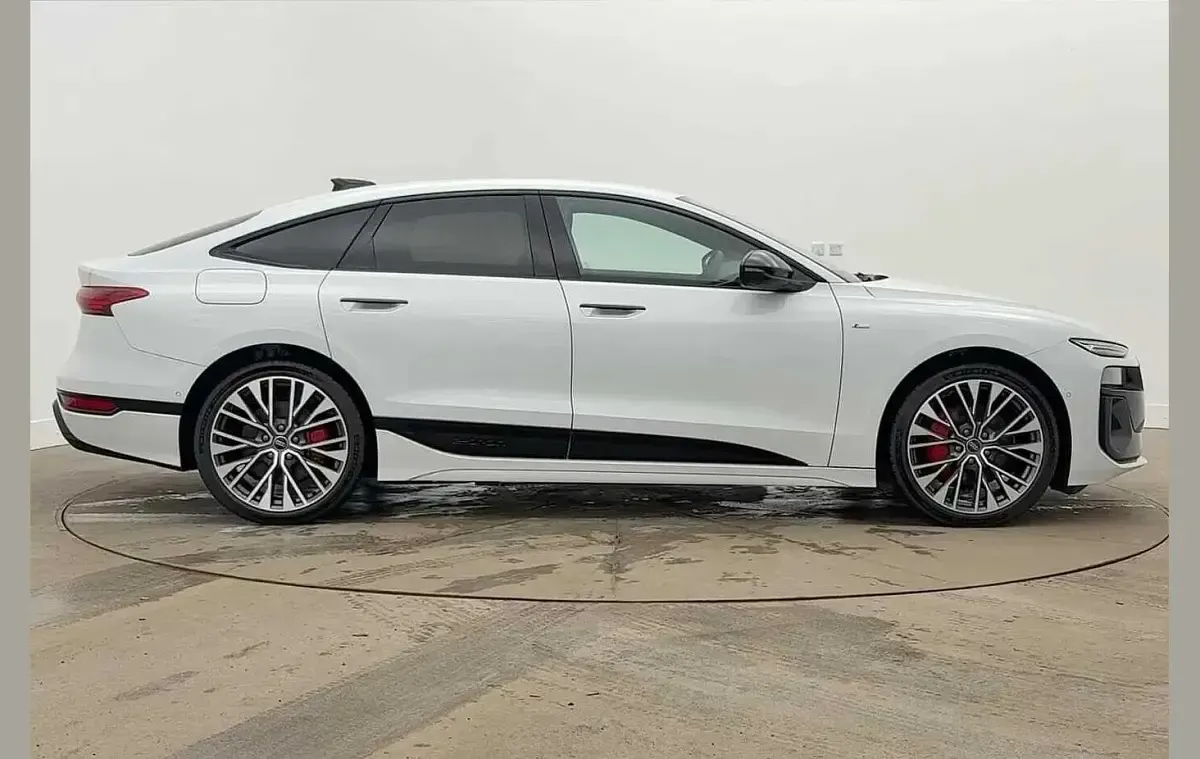 New Audi A6 e-tron Performance 269 kW (367 HP) 2025 White Hatchback