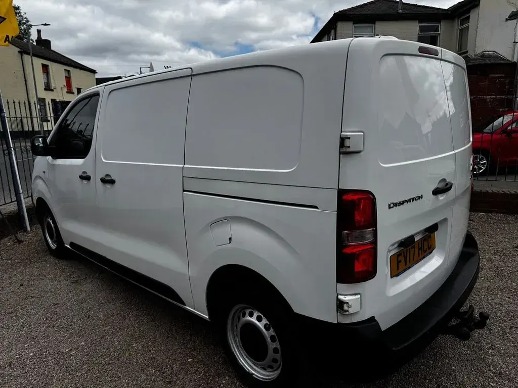 Used Citroën Dispatch 2017 White MPV