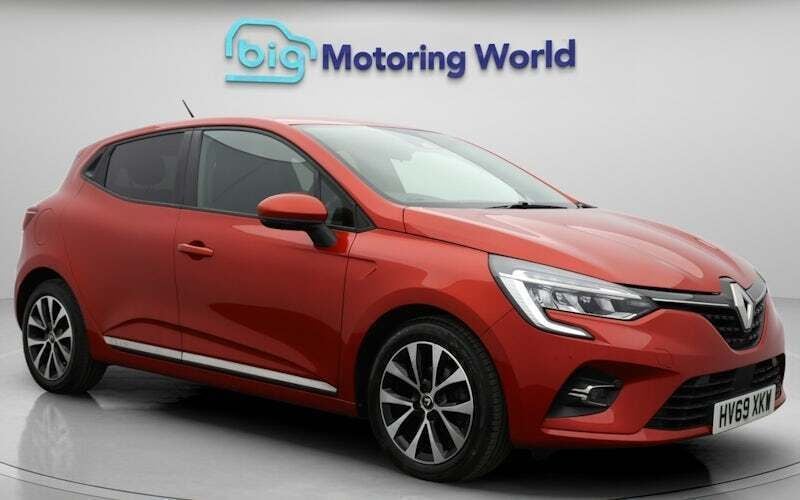 Used 2019 Renault Clio IV Iconic Hatchback | £9,000 (Good price) - Image 1/4