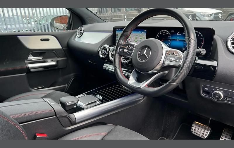 Used Mercedes B200 Executive 161 HP (118 kW) 2022 Black MPV