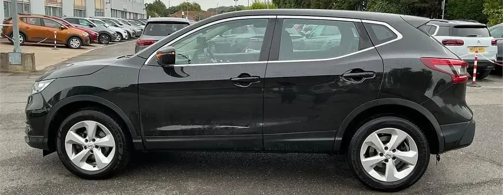 Used Nissan Qashqai Acenta 2018 Black SUV