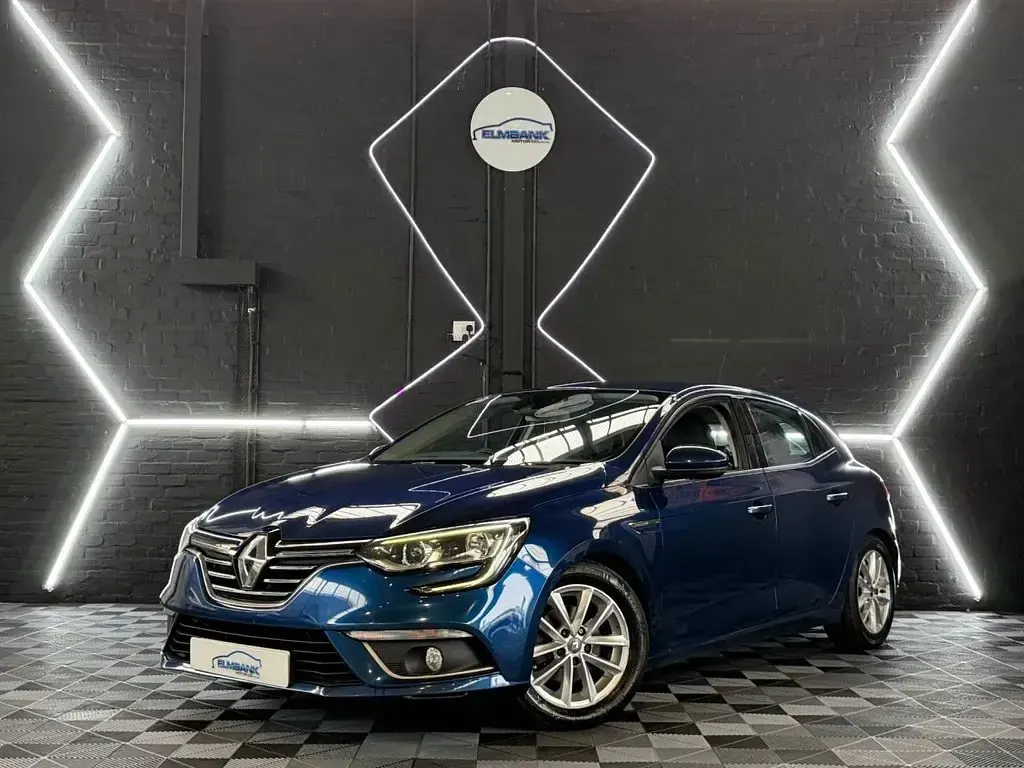 Used Renault Mégane Dynamique 110 HP (80 kW) 2016 Blue Hatchback