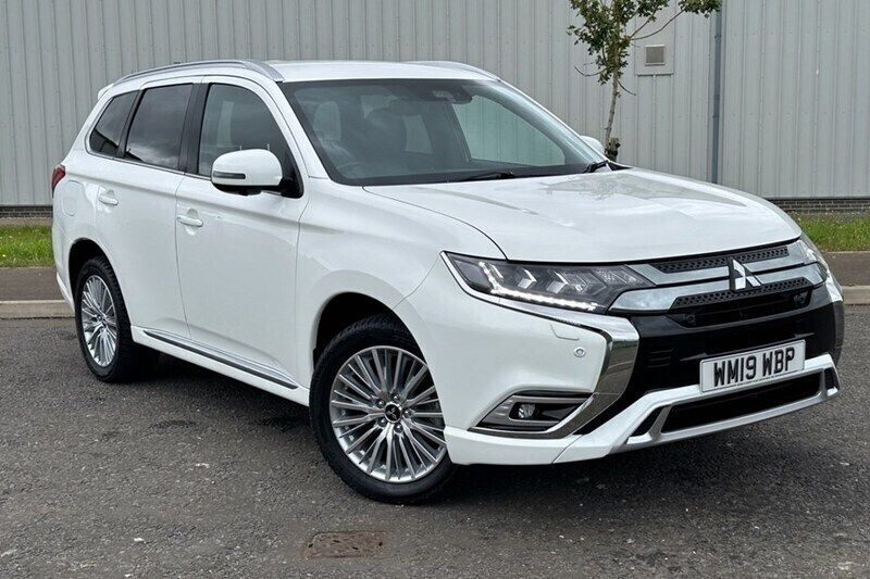 Used 2019 Mitsubishi Outlander P-HEV | £12,995 (Fair price) - Image 1/1
