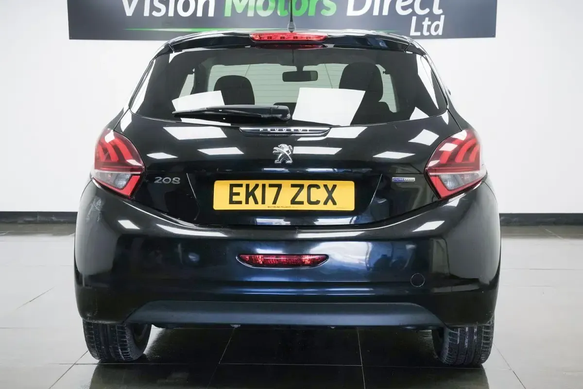 Used Peugeot 208 2017 Black Hatchback