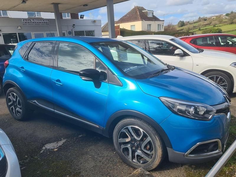 Used Renault Captur Dynamique 90 HP (66 kW) 2015 Blue SUV