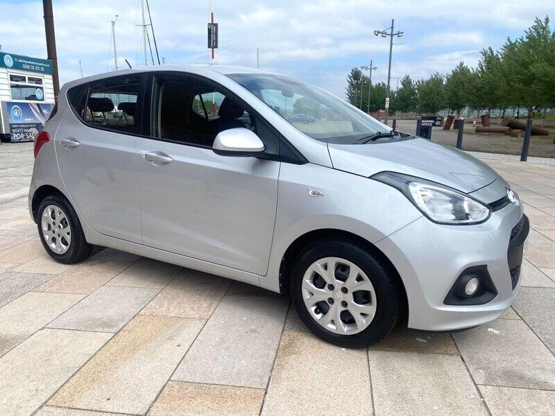 Silver Used 2014 Hyundai i10 SE Hatchback | £5,990 (Fair price) - Image 1/4