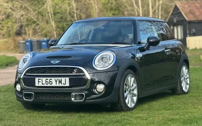 Used Mini Cooper S Hatch 192 HP (141 kW) 2016 Black Hatchback