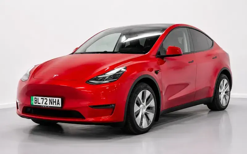 Used Tesla Model Y Long Range AWD 286 kW (389 HP) 2025 SUV