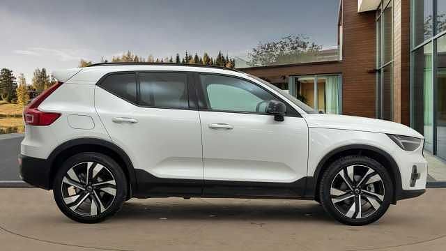 Used Volvo XC40 Plus 161 HP (118 kW) 2024 SUV