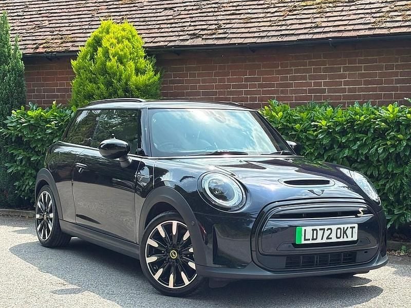 Blue Used 2022 Mini Cooper SE Hatch Hatchback | £14,995 (Expensive) - Image 1/3