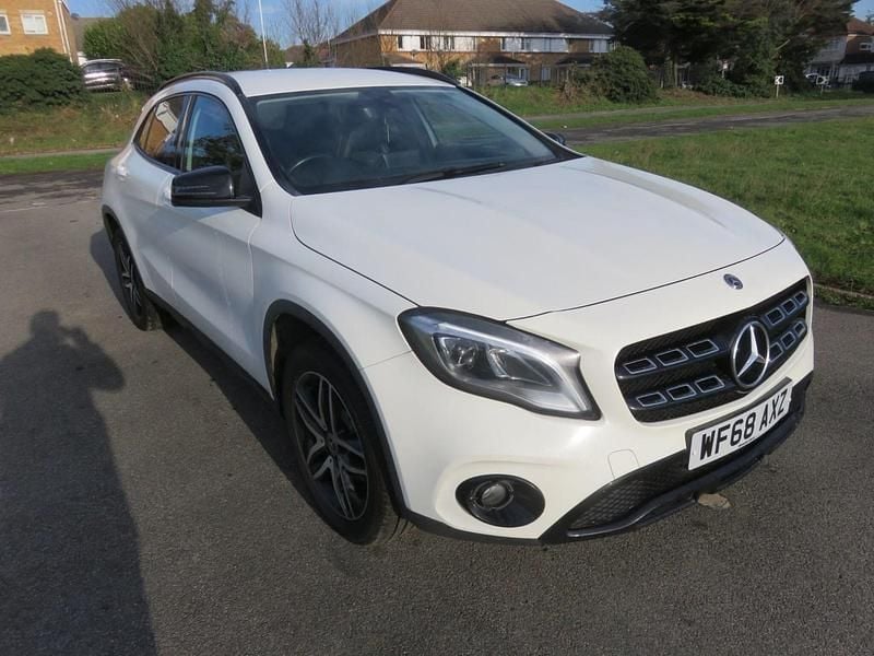 Used Mercedes GLA180 Urban 2018 White SUV