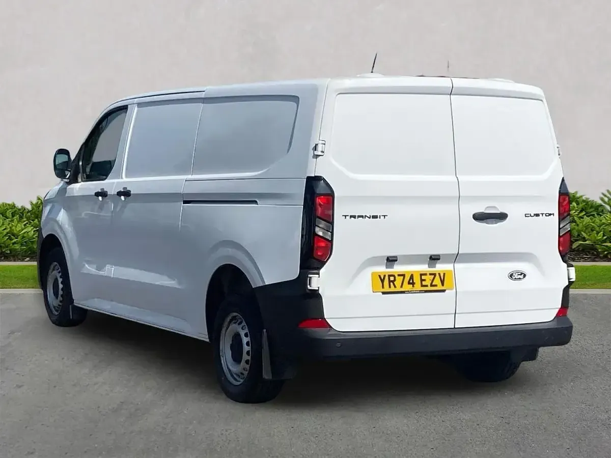 Used Ford Transit Custom S 110 HP (80 kW) 2024 White Van