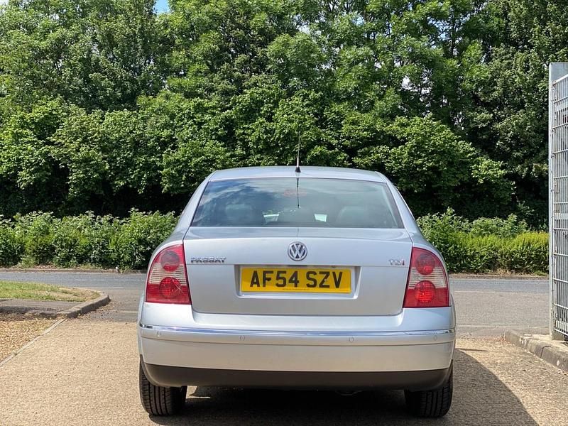 Used VW Passat Highline 100 HP (73 kW) 2004 Silver Estate