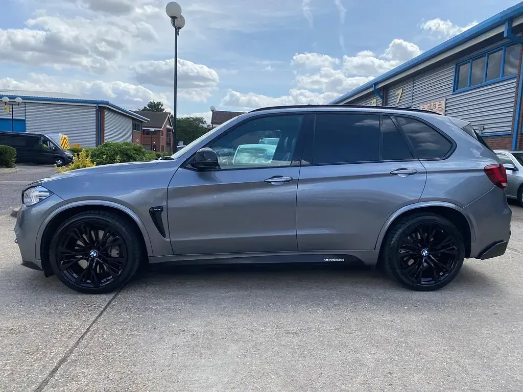 Used Land Rover Range Rover Sport SVR 567 HP (417 kW) 2018 Grey SUV