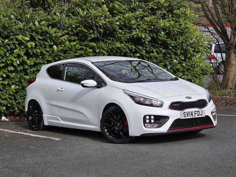 White Used 2014 Kia ProCeed Hatchback | £4,995 (Fair price) - Image 1/4
