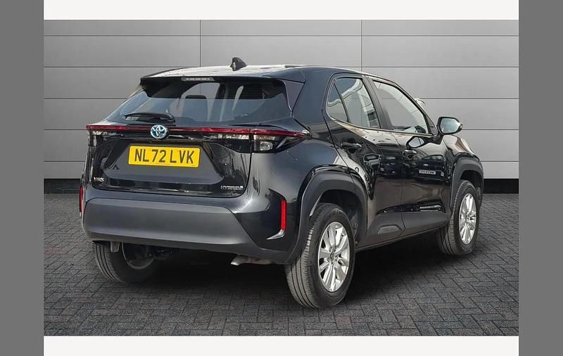Used Toyota Yaris Cross 116 HP (85 kW) 2022 Black SUV