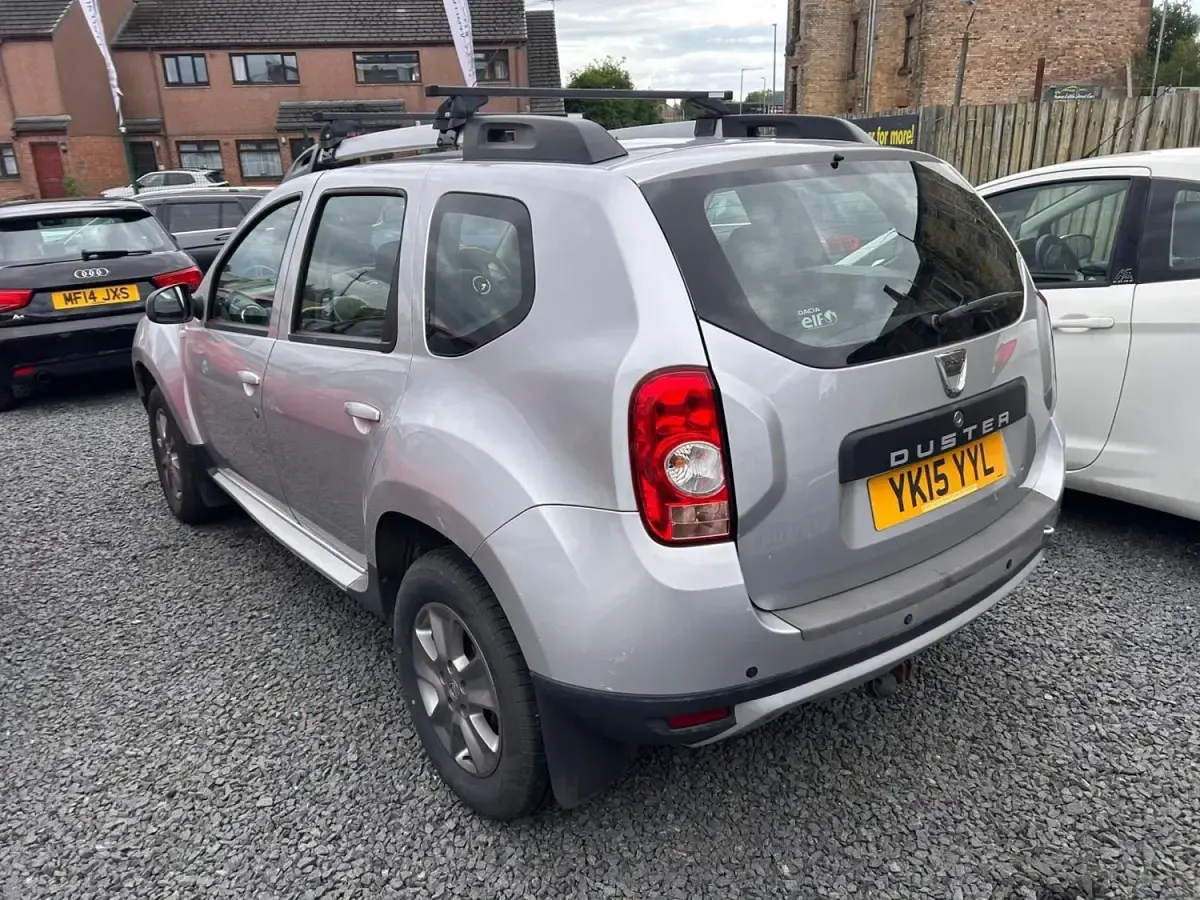Begagnad Dacia Duster Lauréate 2015 Silver SUV