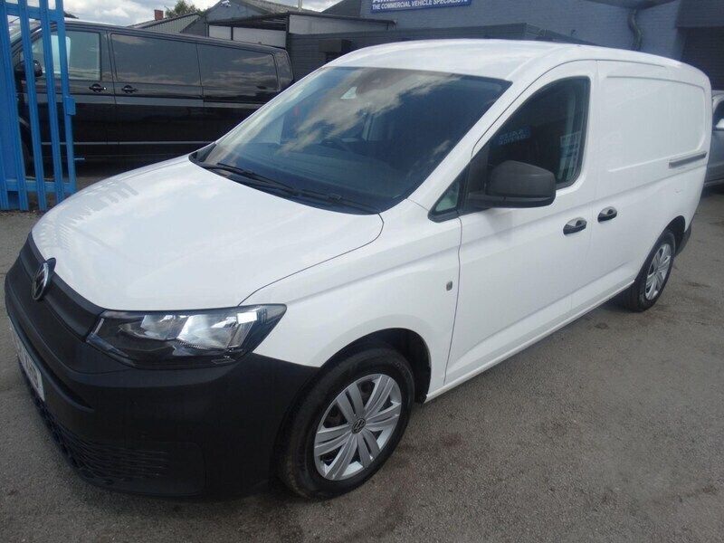 White Used 2021 VW Caddy Maxi S MPV | £8,499 (Super price) - Image 1/4