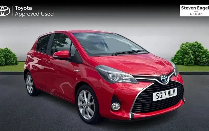 Used Toyota Yaris 101 HP (74 kW) 2016 Hatchback