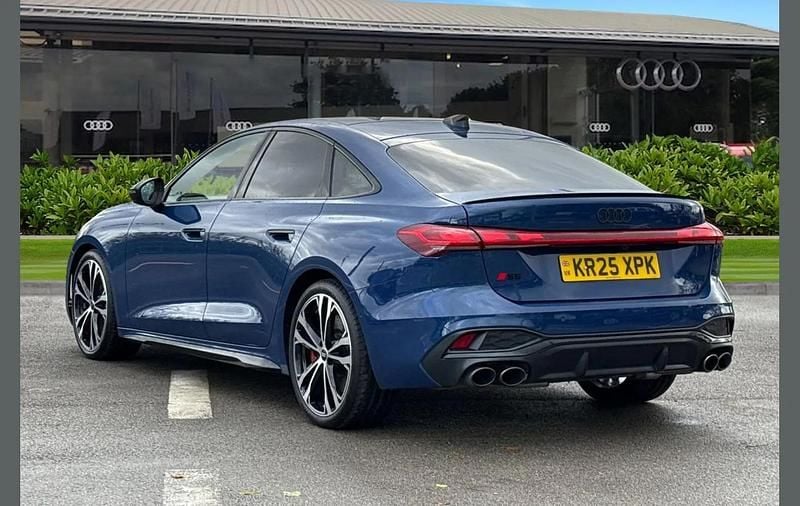 Used Audi S5 Advanced 367 HP (269 kW) 2025 Blue Estate