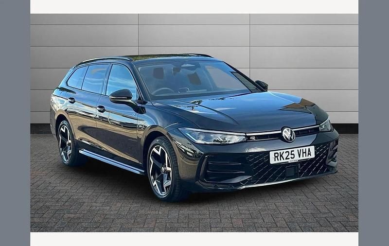 Black Used 2025 VW Passat R-line Estate | £37,990 - Image 1/4