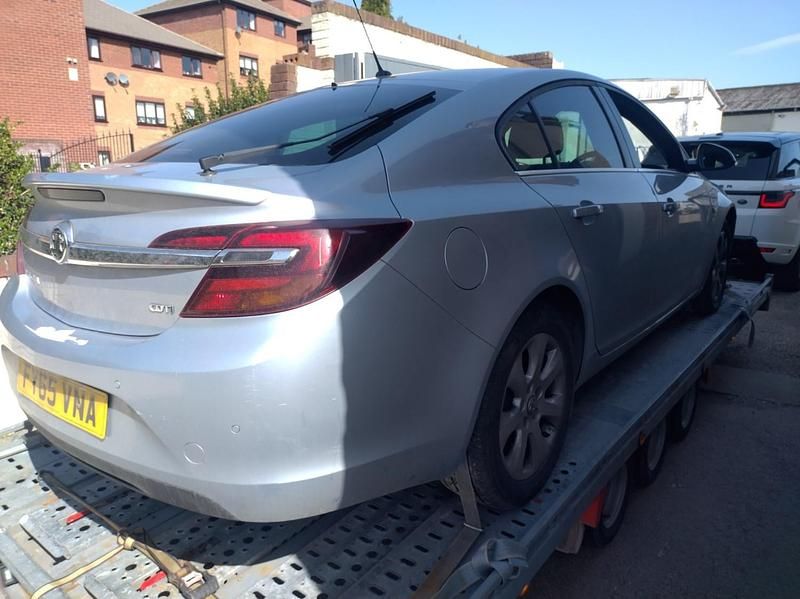 Used Vauxhall Insignia SRi 2015 Silver Hatchback